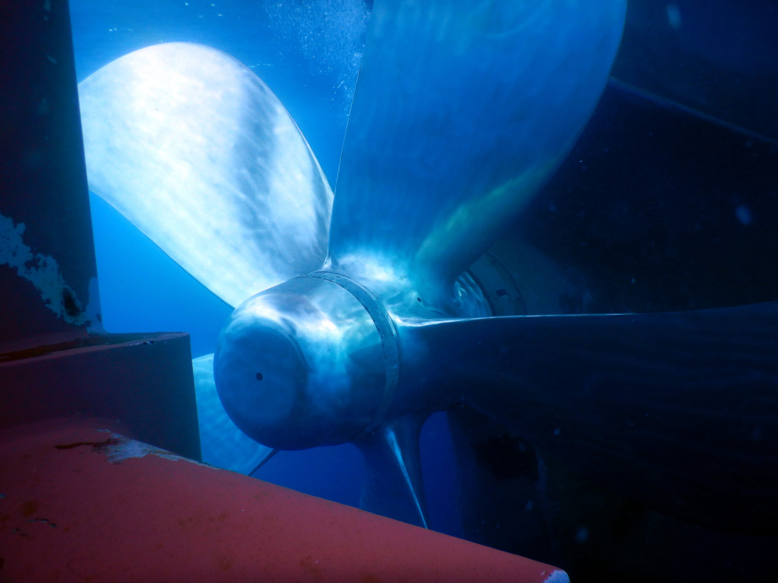 Propeller polishing